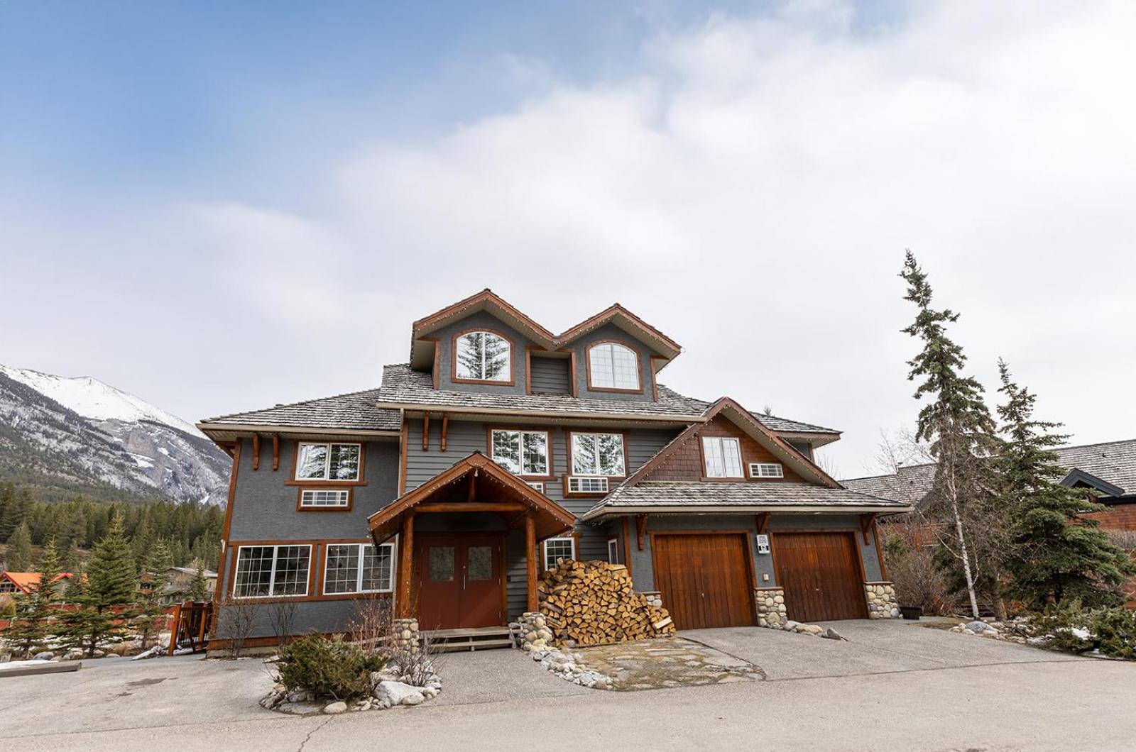 Creekside Villa Canmore Bagian luar foto