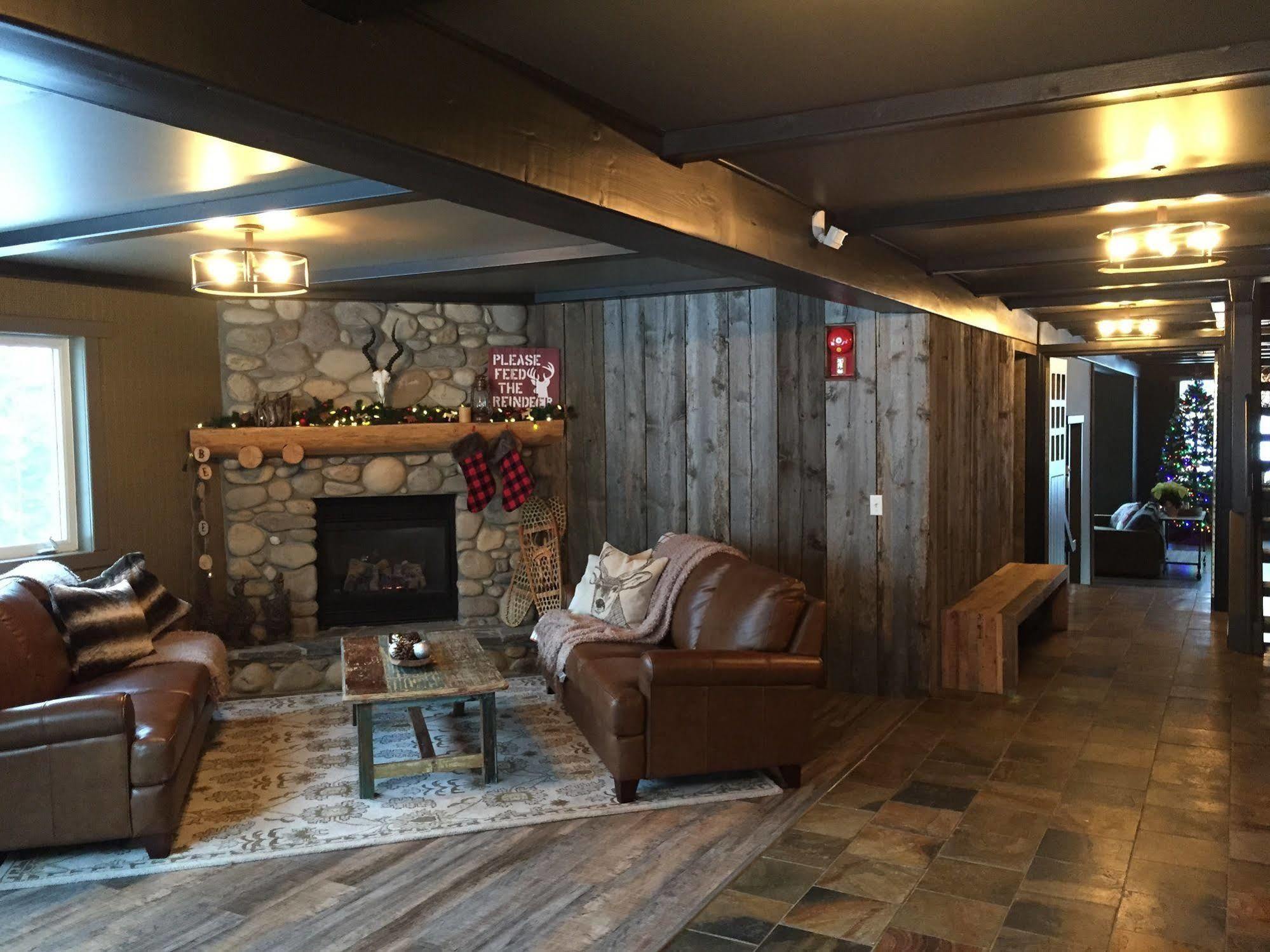 Creekside Villa Canmore Bagian luar foto